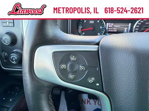 Used 2017 GMC Sierra 1500 SLT w/ SLT Preferred Package AWD/4WD image 19