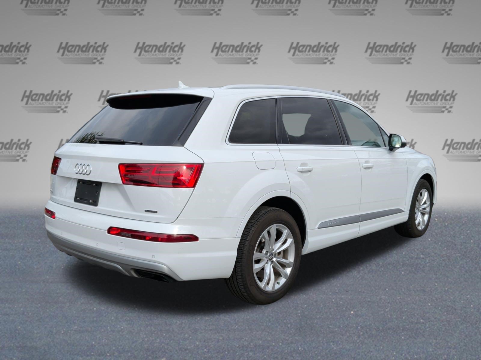 Used 2019 Audi Q7 3.0T Premium AWD/4WD image 7