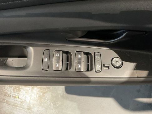New 2026 Hyundai Elantra Sport FWD image 9