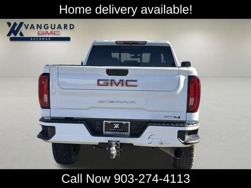 Used 2020 GMC Sierra 2500 AT4 w/ AT4 Preferred Package image 4