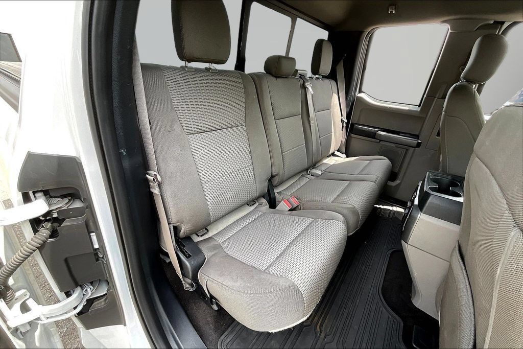 Used 2020 Ford F150 XLT w/ Equipment Group 302A Luxury AWD/4WD image 25