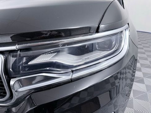 Used 2024 Jeep Wagoneer L Series II image 27