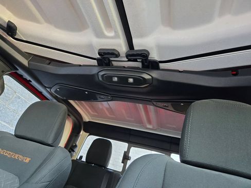 Used 2026 Jeep Gladiator Mojave AWD/4WD image 33
