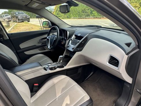 Used 2011 Chevrolet Equinox LTZ FWD image 15