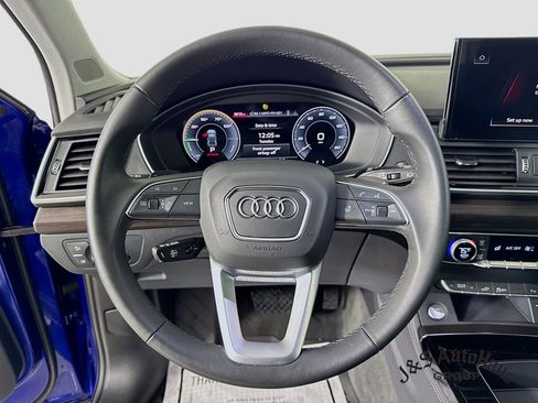 Used 2024 Audi Q5 e Premium Plus w/ Premium Plus Package image 12