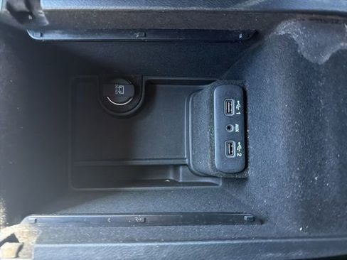 Used 2019 Dodge Charger SXT w/ Leather Interior Group image 37