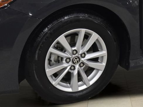 Used 2025 Toyota Camry LE FWD image 38