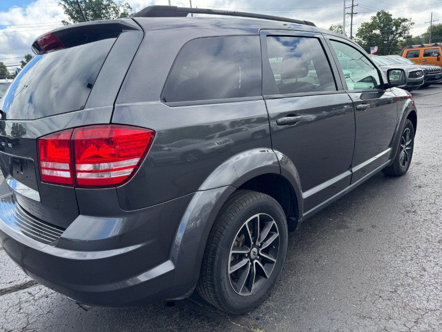 Used 2018 Dodge Journey SE w/ Popular Equipment Group FWD image 11