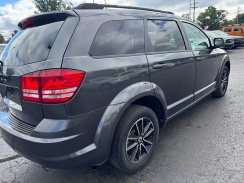 Used 2018 Dodge Journey SE w/ Popular Equipment Group FWD image 11