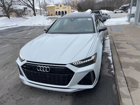 Used 2025 Audi RS 6 performance image 50