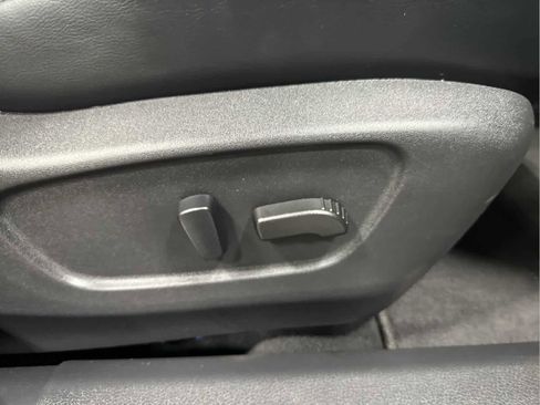 Used 2022 Nissan Rogue Sport SL w/ Premium Package image 31