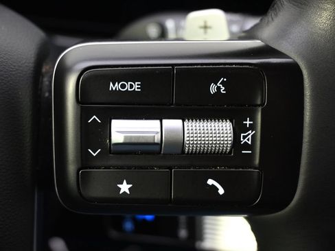 Used 2025 Hyundai Santa Fe SEL AWD/4WD image 35