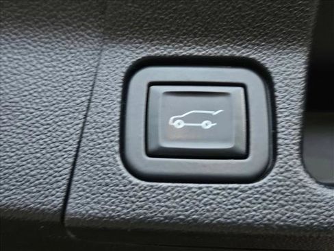Used 2021 GMC Acadia SLT w/ Elevation Edition FWD image 23