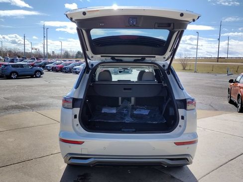 New 2026 Mitsubishi Outlander SEL AWD/4WD image 17