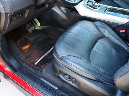 Used 2017 Land Rover Range Rover Evoque SE image 22