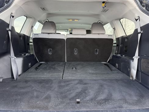 Used 2020 Toyota Highlander LE image 34