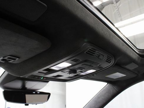 Used 2023 Cadillac Escalade Premium Luxury Platinum image 38