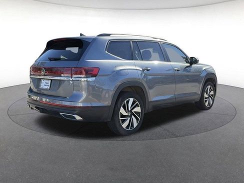 Used 2024 Volkswagen Atlas SE image 5