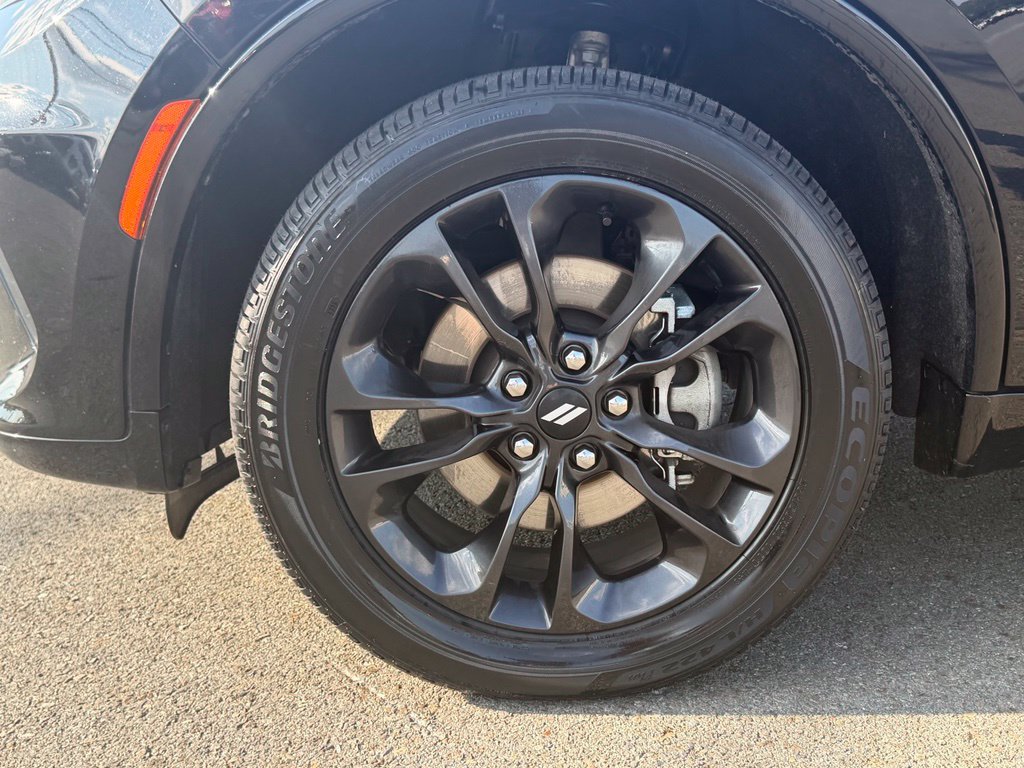 Used 2025 Dodge Durango GT AWD/4WD image 11
