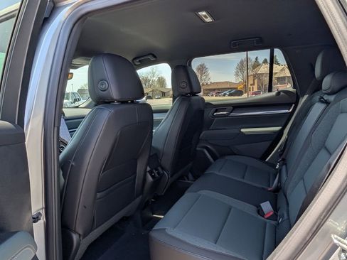 New 2026 GMC Terrain AT4 w/ Technology Package II AWD/4WD image 31