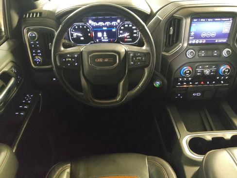 Used 2020 GMC Sierra 1500 AT4 w/ AT4 Premium Package AWD/4WD image 22