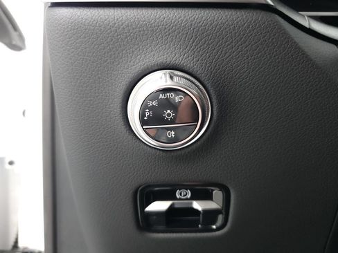 Certified 2026 Mercedes-Benz GLC 300 4MATIC image 9