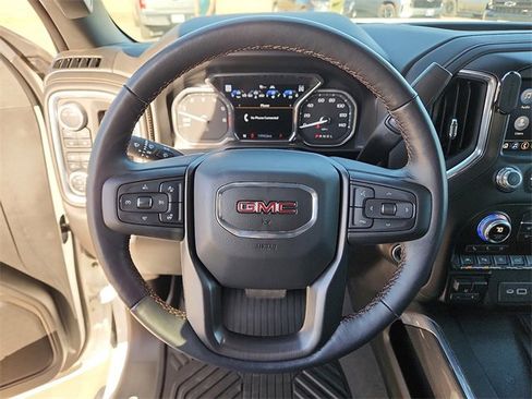 Used 2020 GMC Sierra 1500 AT4 w/ AT4 Premium Package image 18