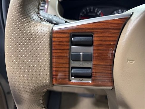 Used 2005 Nissan Frontier LE w/ (H03) Rockford Fosgate Pkg image 16