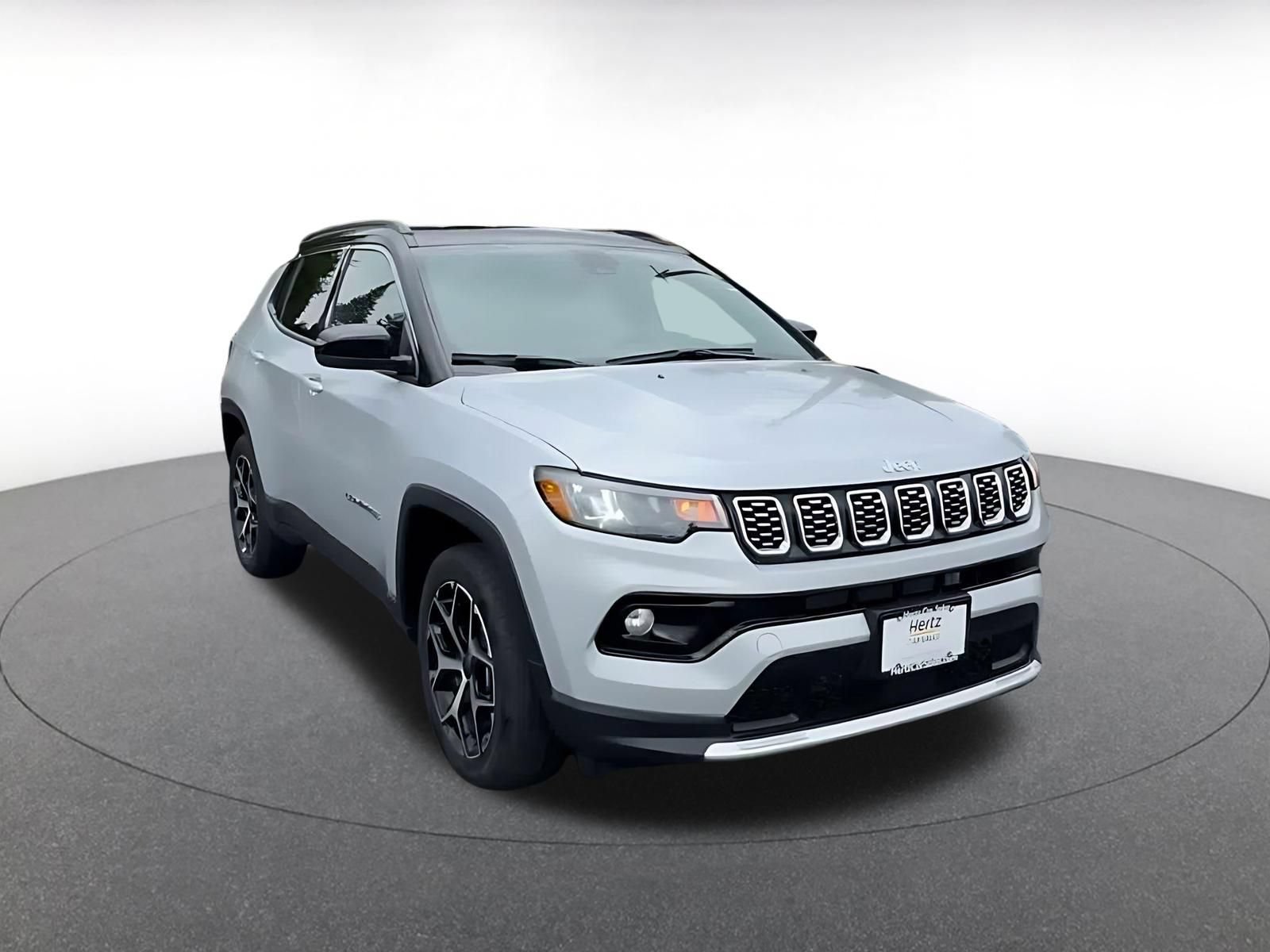 Used 2025 Jeep Compass Limited AWD/4WD image 3