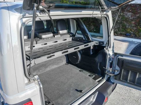 Used 2023 Jeep Wrangler Sahara image 33