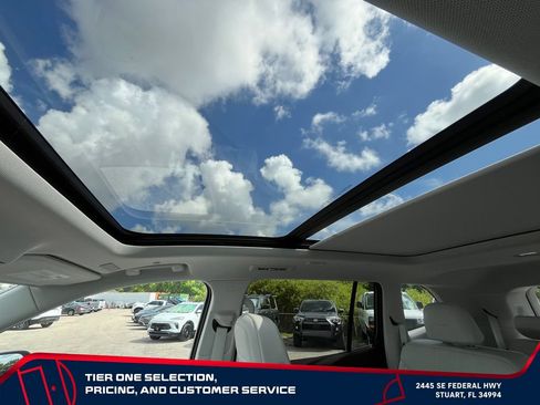 New 2026 Buick Enclave Avenir w/ Super Cruise Package AWD/4WD image 35