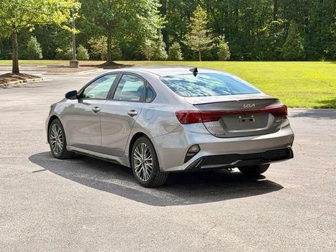 Used 2023 Kia Forte GT-Line w/ GT-Line Technology Package FWD image 5