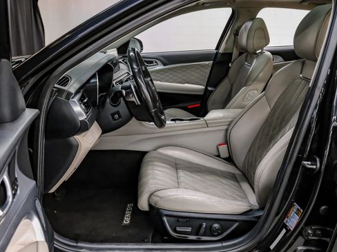 Used 2019 Genesis G70 2.0T Advanced w/ Dynamic Package AWD/4WD image 4