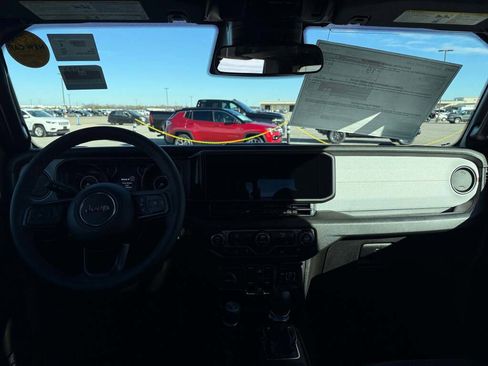 New 2026 Jeep Gladiator Sport image 19