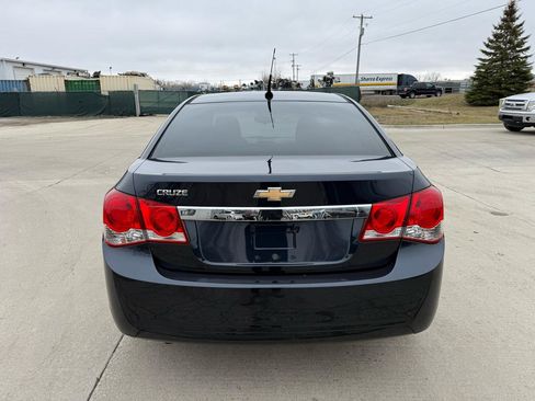 Used 2014 Chevrolet Cruze LS FWD image 6