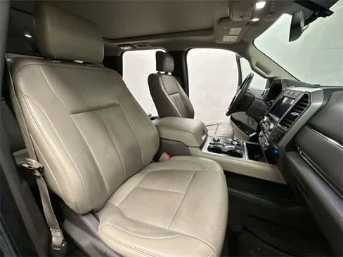 Used 2018 Ford Expedition XLT w/ Equipment Group 202A image 22
