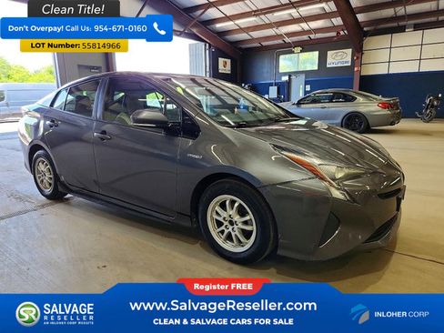 Used 2017 Toyota Prius Three w/ Advanced Technology Package FWD image 5