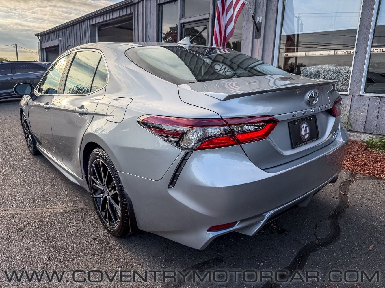 Used 2024 Toyota Camry SE w/ Cold Weather Package AWD/4WD image 7