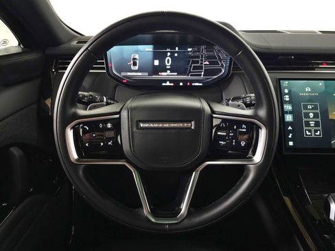 Used 2025 Land Rover Range Rover Sport SE image 22