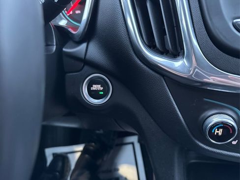 Used 2020 Chevrolet Equinox LT image 28