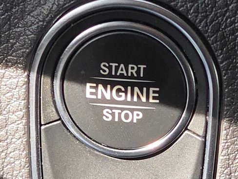 Used 2024 Mercedes-Benz Sprinter 2500 w/ Acoustic Package image 27