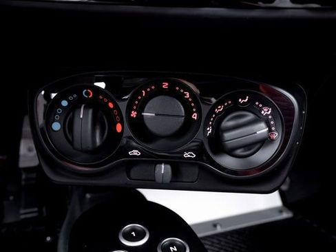 Used 2019 Alfa Romeo 4C Spider RWD image 36