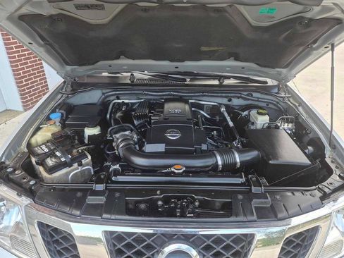 Used 2016 Nissan Frontier SV AWD/4WD image 17