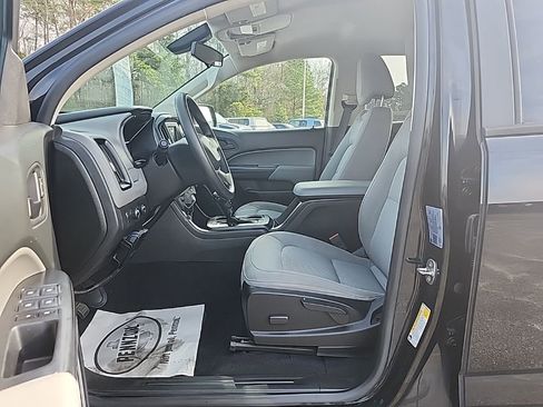 Used 2021 Chevrolet Colorado W/T w/ WT Convenience Package image 28