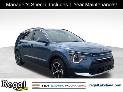 Certified 2025 Kia Niro EX