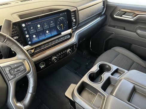 Certified 2022 Chevrolet Silverado 1500 LT image 17