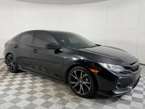 Used 2018 Honda Civic Sport image 10