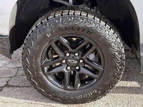 Used 2024 Chevrolet Silverado 1500 LT Trail Boss image 8