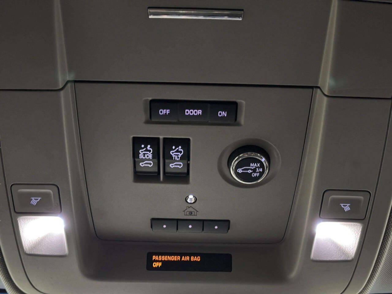 Used 2019 GMC Yukon XL Denali w/ Open Road Package AWD/4WD image 30