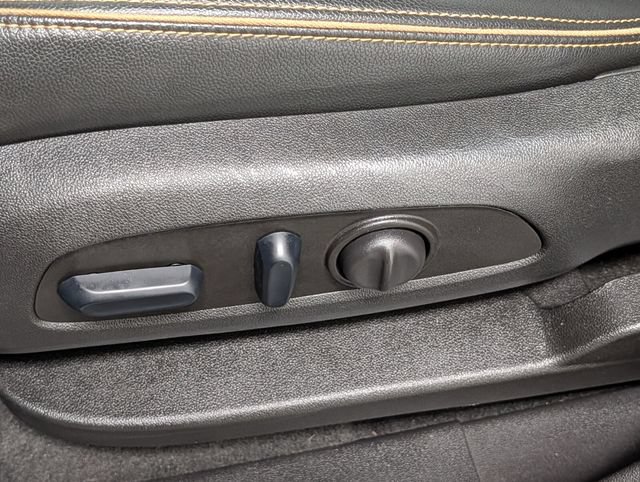 Certified 2023 GMC Terrain AT4 AWD/4WD image 11